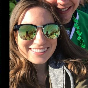 Meet your Posher, Liz